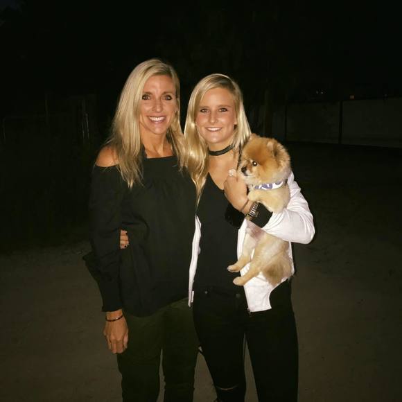 Meet your Posher, Jessica - Picture 1 of 1